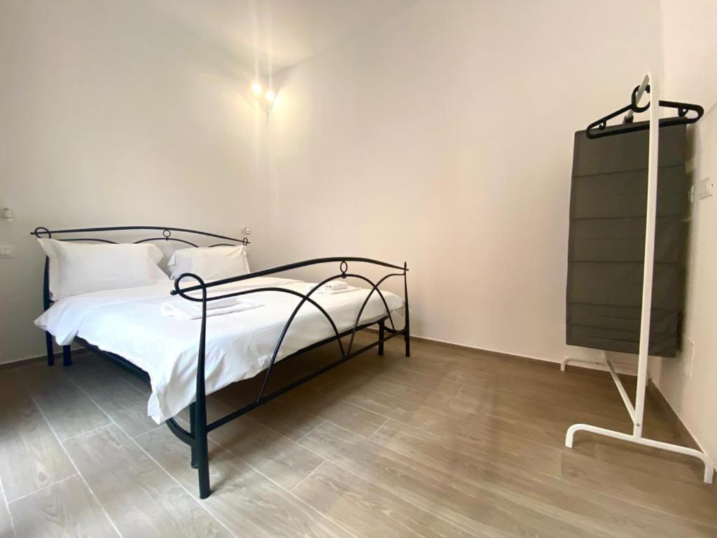 Farolfi Apartments Galliera Bologna Bagian luar foto